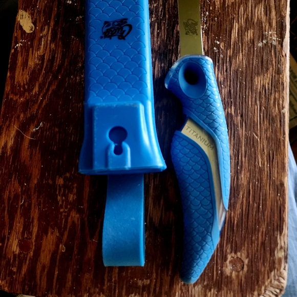 Cuda 7 In Freshwater Fillet Knife W/ Sheath UIC - Picture 3 of 12